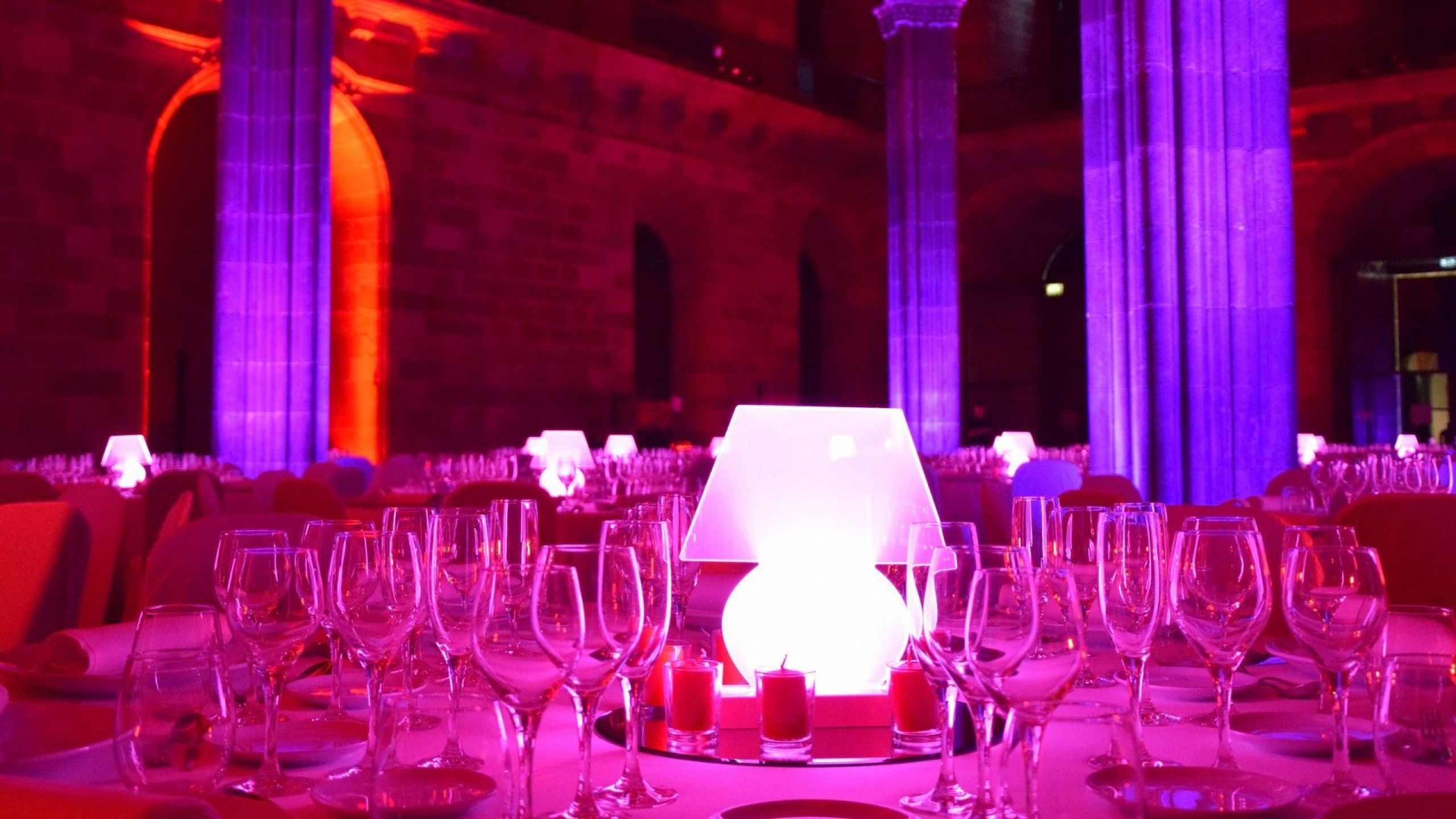 Soluciones audiovisuales celebraciones privadas