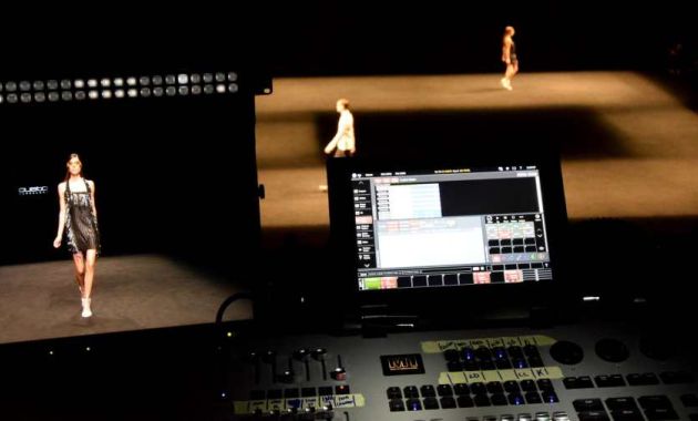 alquiler equipos multimedia desfile de moda